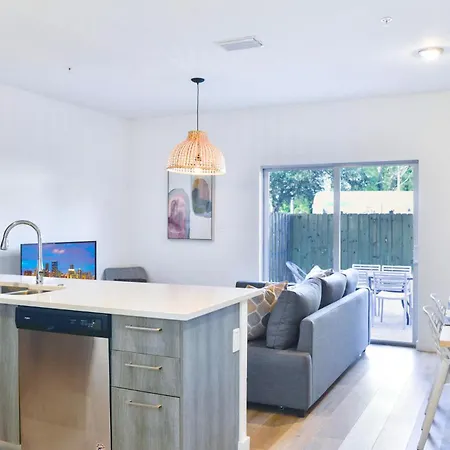 Family-Friendly Townhouse Getaway Near Top Attractions